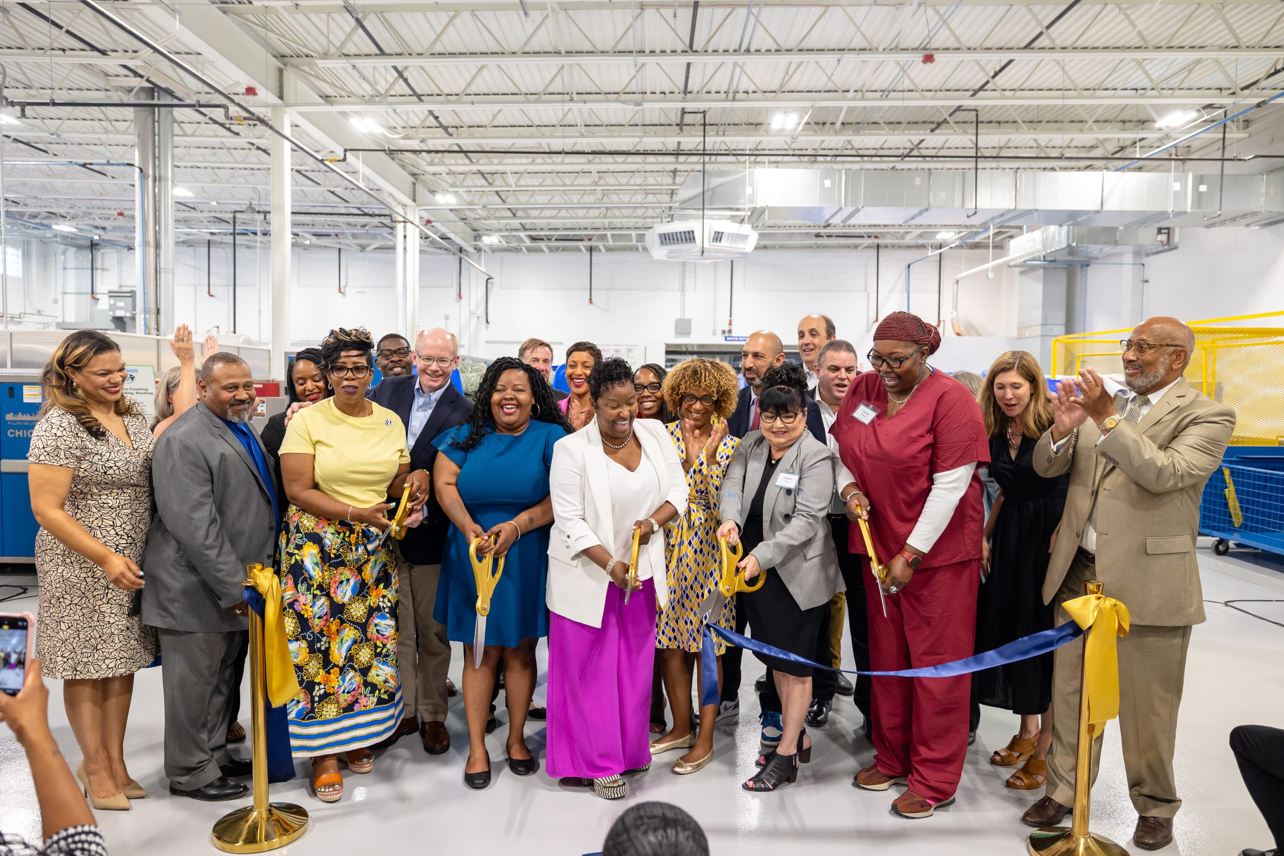 Fillmore Linen Service opens, promising 175 West Side jobs Austin