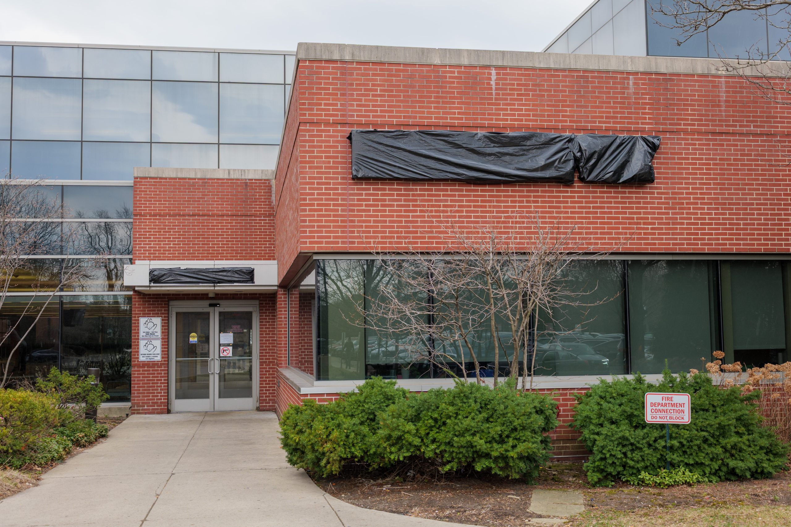 Medical tenants bail on West Sub 